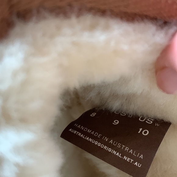 UGG Ultra Mini Chestnut BRAND NEW with tags Unisex Men’s US size 9/ Women’s 10 main image 6